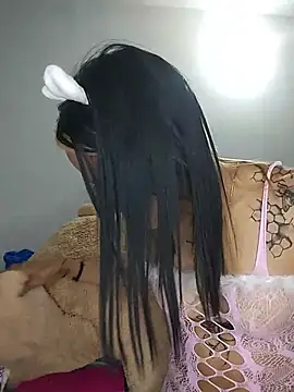 Snapshot of Yaumiko chatting on July 9, 1:37 pm Yaumiko online show from July 9, 1:37 pm