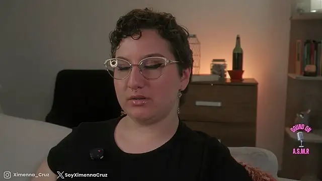 Ximenna Cruz online show from November 8, 9:24 pm