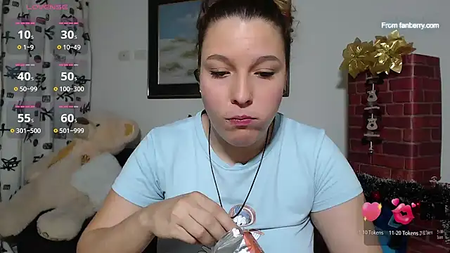 Snapshot of alexia_87 chatting on December 14, 11:34 pm alexia 87 online show from December 14, 11:34 pm