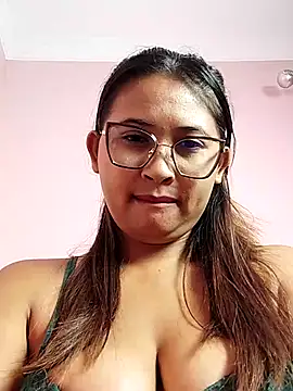 Snapshot of karen_sexy69 chatting on July 6, 9:06 am karen sexy69 online show from July 6, 9:06 am