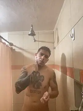 Snapshot of Molly1993rrrrrrrf chatting on November 10, 1:43 pm Molly1993rrrrrrrf online show from November 10, 1:43 pm