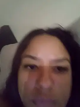 Snapshot of EAAM1 chatting on October 30, 4:47 am EAAM1 online show from October 30, 4:47 am