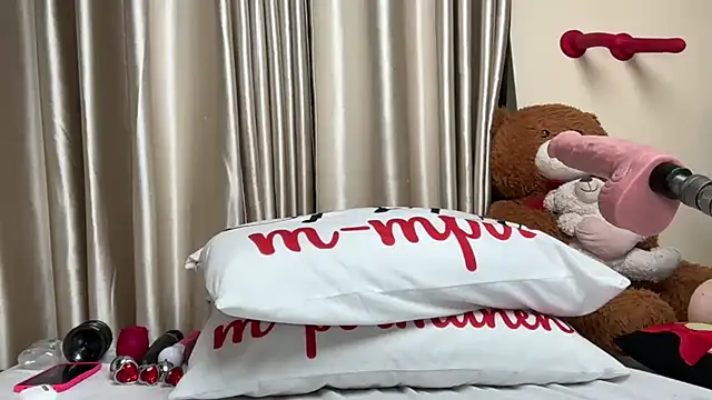 Snapshot of SexyAudreyFuck chatting on November 21, 9:35 pm SexyAudreyFuck online show from November 21, 9:35 pm