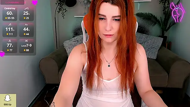 YrKiraXO online show from January 15, 7:05 am