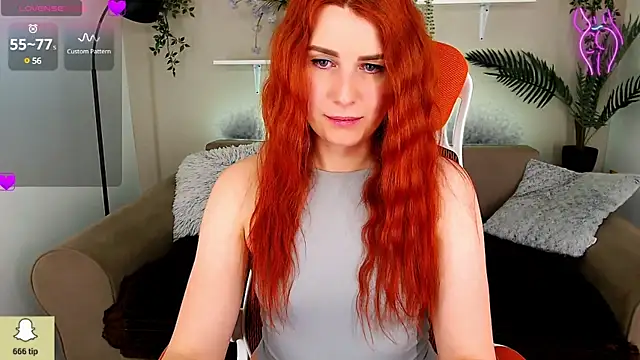 YrKiraXO online show from February 3, 10:03 am