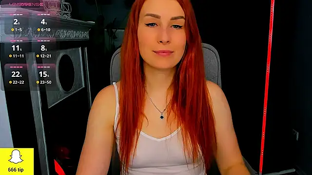YrKiraXO online show from February 21, 7:01 am