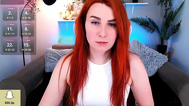 YrKiraXO online show from February 28, 11:23 pm