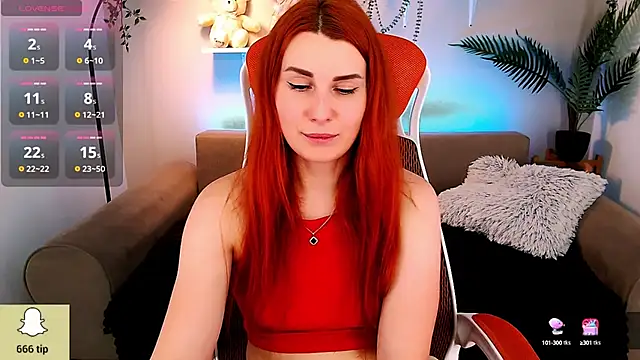 YrKiraXO online show from March 7, 2:04 am