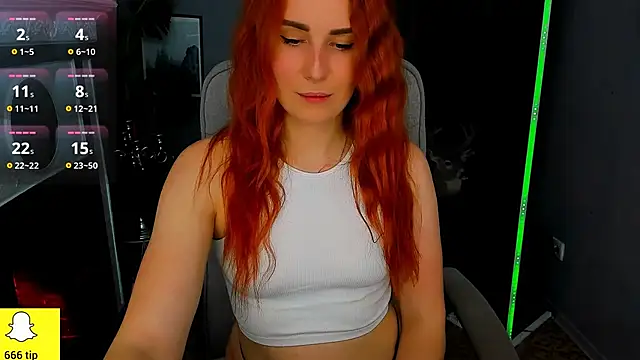 YrKiraXO online show from March 14, 1:24 pm