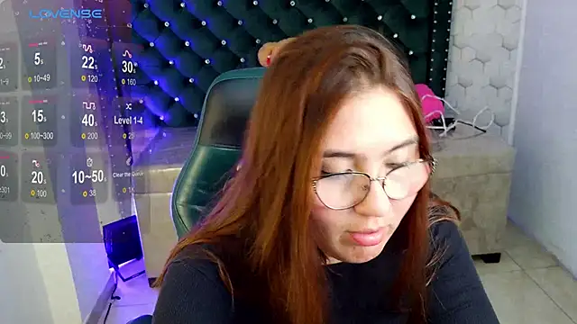 Snapshot of conniejames_m chatting on June 3, 2:33 pm conniejames m online show from June 3, 2:33 pm