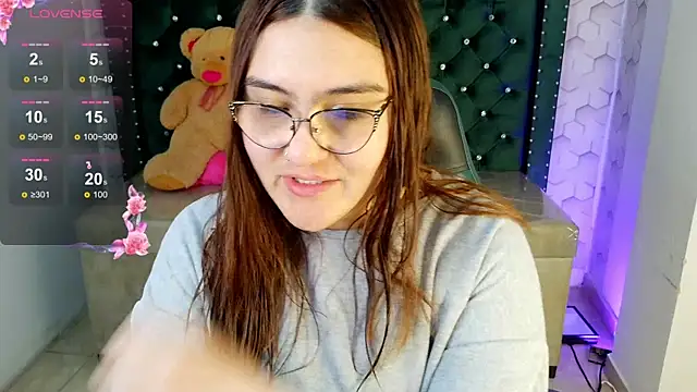 Snapshot of conniejames_m chatting on June 15, 12:29 pm conniejames m online show from June 15, 12:29 pm