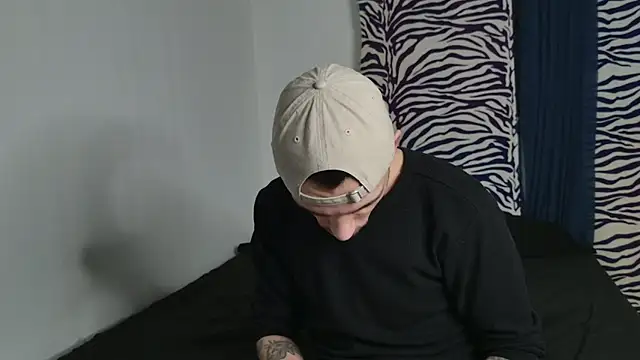 Snapshot of JackDesFeux chatting on May 17, 3:59 am JackDesFeux online show from May 17, 3:59 am