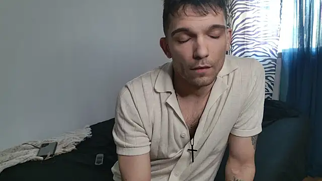 Snapshot of JackDesFeux chatting on May 20, 9:54 pm JackDesFeux online show from May 20, 9:54 pm