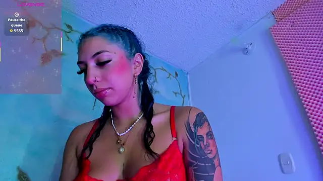 SaturnooStonee online show from March 7, 1:02 am