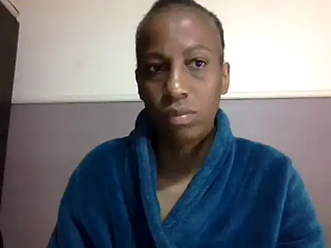 Snapshot of AfricanPrincesss2 chatting on December 26, 11:35 pm AfricanPrincesss2 online show from December 26, 11:35 pm