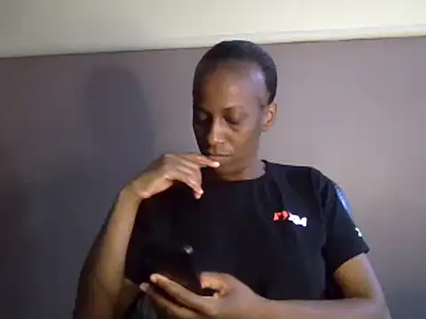 Snapshot of AfricanPrincesss2 chatting on December 31, 4:38 am AfricanPrincesss2 online show from December 31, 4:38 am