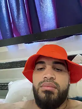 Snapshot of luismanuel_1998 chatting on March 8, 2:54 pm luismanuel 1998 online show from March 8, 2:54 pm