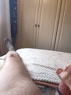 Snapshot of toptugger chatting on March 12, 4:57 pm toptugger online show from March 12, 4:57 pm