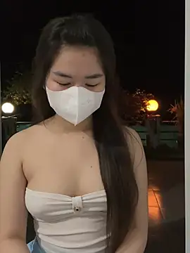 BabyThree  online show from March 2, 1:49 pm