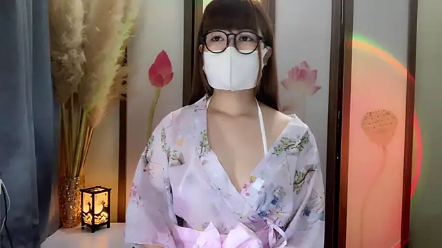 Snapshot of BabyThree_ chatting on July 23, 9:51 am BabyThree online show from July 23, 9:51 am