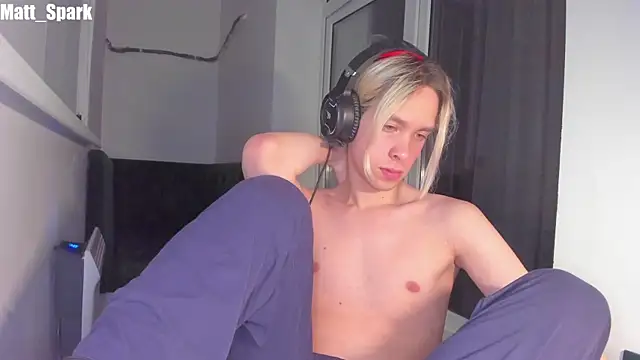 Snapshot of matt_spark chatting on March 15, 7:59 pm matt spark online show from March 15, 7:59 pm