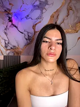 liss hot  online show from November 6, 9:59 pm