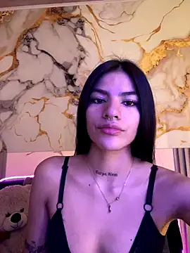 liss hot  online show from November 12, 9:47 pm