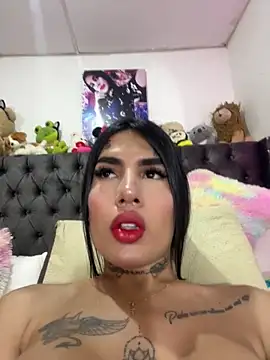 Snapshot of saragill323 chatting on January 18, 7:48 pm saragill323 online show from January 18, 7:48 pm