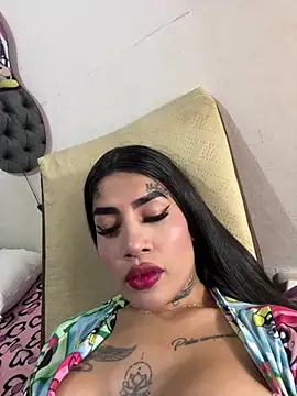 Snapshot of saragill323 chatting on February 26, 4:35 pm saragill323 online show from February 26, 4:35 pm