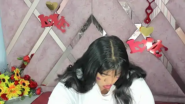 chanel hot 001 online show from February 18, 10:05 am