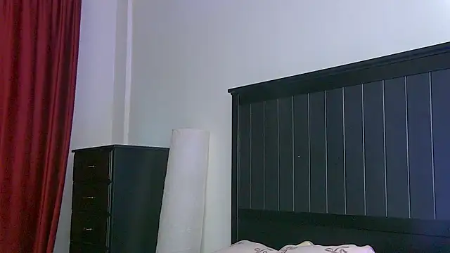 Snapshot of Yanira_Muslim chatting on May 19, 4:19 am Yanira Muslim online show from May 19, 4:19 am
