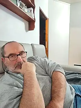 gillou1234 online show from November 11, 6:08 pm