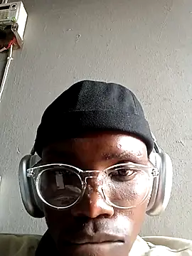 199Gif online show from December 14, 1:16 pm