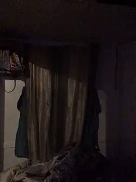 allissonw13 online show from December 6, 11:33 am