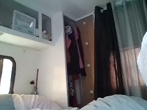 allissonw13 online show from February 21, 4:37 pm