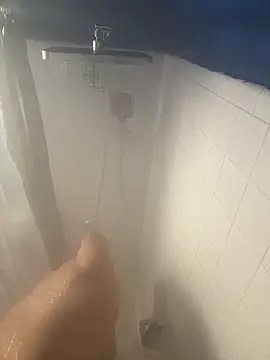 allissonw13 online show from December 23, 12:30 am