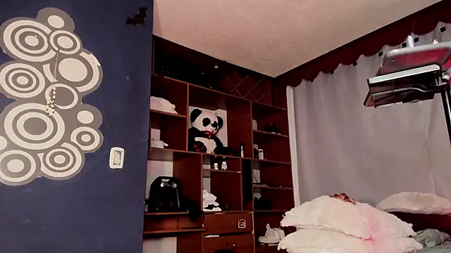 Snapshot of Teo_skinny chatting on June 17, 10:32 pm Teo skinny online show from June 17, 10:32 pm