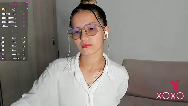 Lilacutte  online show from September 21, 5:09 am