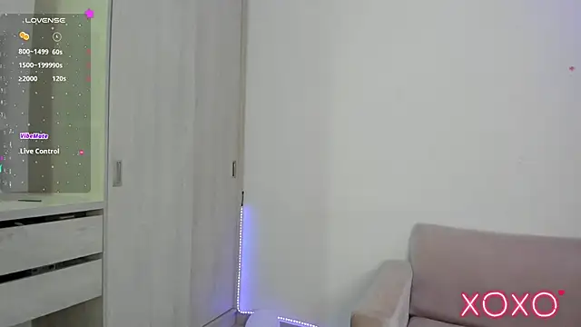 Lilacutte  online show from January 15, 11:37 am