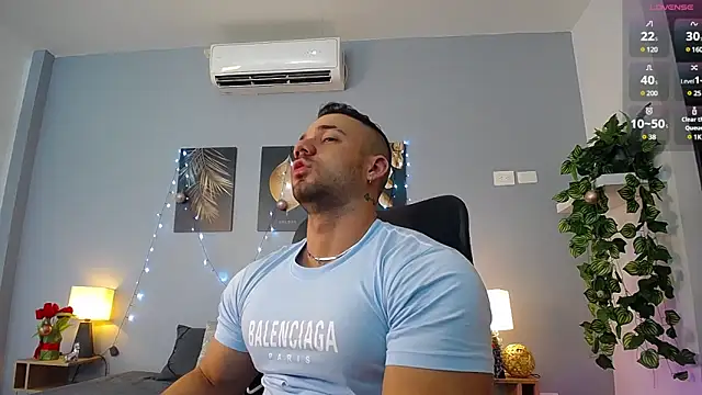 JeremyLowe online show from December 24, 4:51 pm