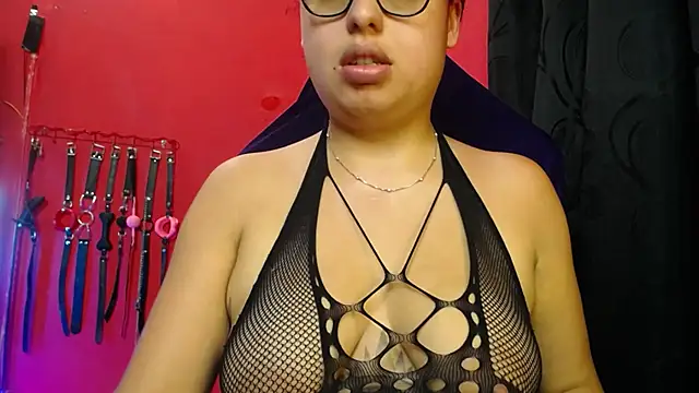 slave Rubi online show from March 28, 9:20 am