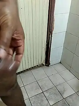 Snapshot of cenyon124 chatting on February 7, 4:14 pm cenyon124 online show from February 7, 4:14 pm