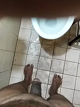 Snapshot of cenyon124 chatting on February 20, 3:52 pm cenyon124 online show from February 20, 3:52 pm