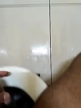 Snapshot of cenyon124 chatting on September 8, 6:18 pm cenyon124 online show from September 8, 6:18 pm