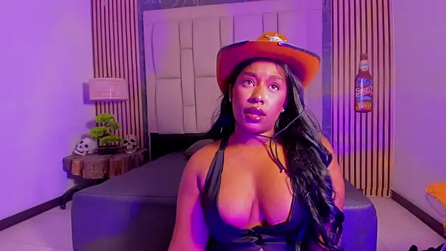 kriixtybrown online show from October 27, 9:41 pm