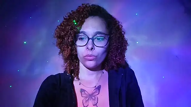 Snapshot of lizza_monroe chatting on October 9, 1:58 am lizza monroe online show from October 9, 1:58 am