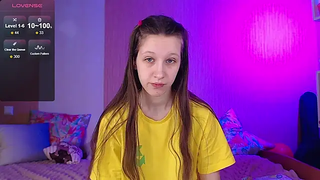 Snapshot of ur_kitty__ chatting on March 10, 1:10 pm ur kitty online show from March 10, 1:10 pm