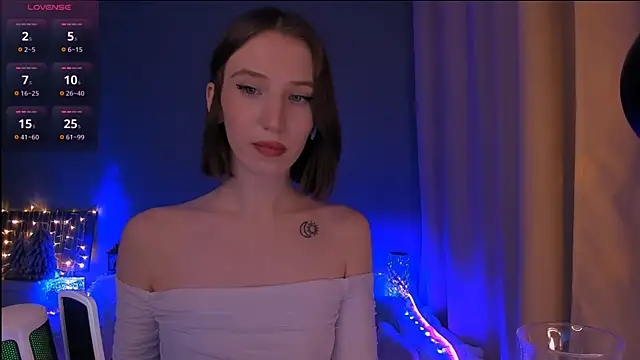 ellaamber online show from January 4, 3:18 am