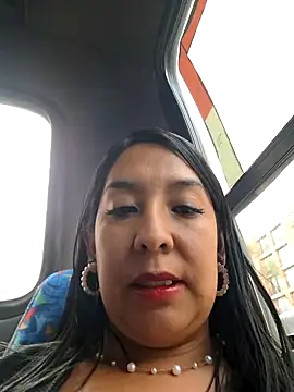 Snapshot of Bella_keny chatting on January 31, 7:51 pm Bella keny online show from January 31, 7:51 pm