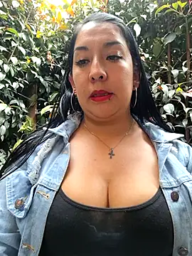 Snapshot of Bella_keny chatting on November 4, 6:40 pm Bella keny online show from November 4, 6:40 pm